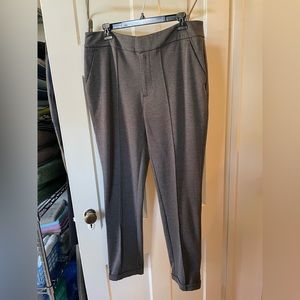 Women's Nine West High-Waisted Tapered, cuffed Pants 14L